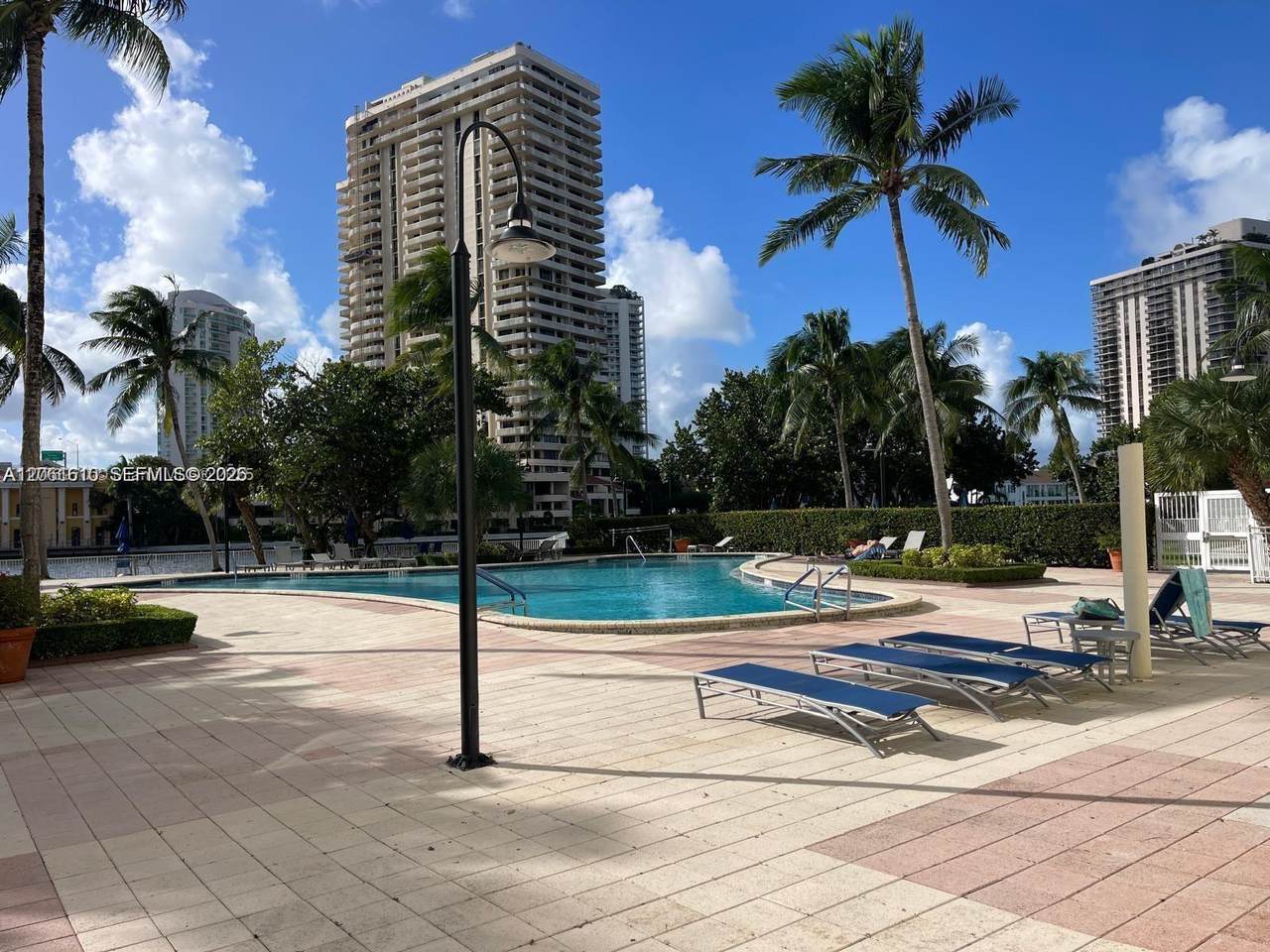 https://bt-photos.global.ssl.fastly.net/miami/orig_boomver_1_A12061610-2.jpg