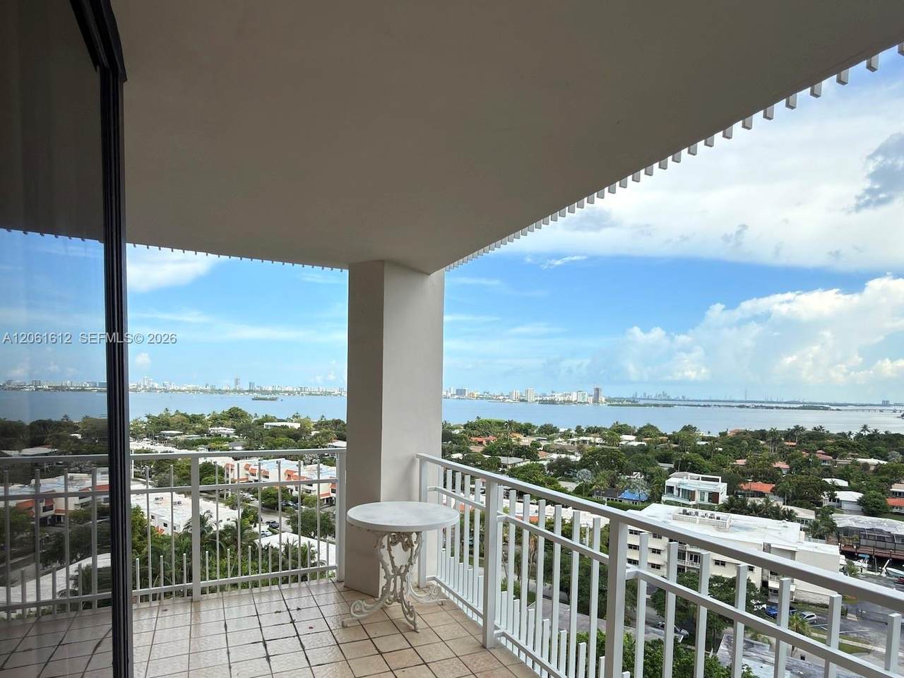 https://bt-photos.global.ssl.fastly.net/miami/1280_boomver_1_A12061612-2.jpg