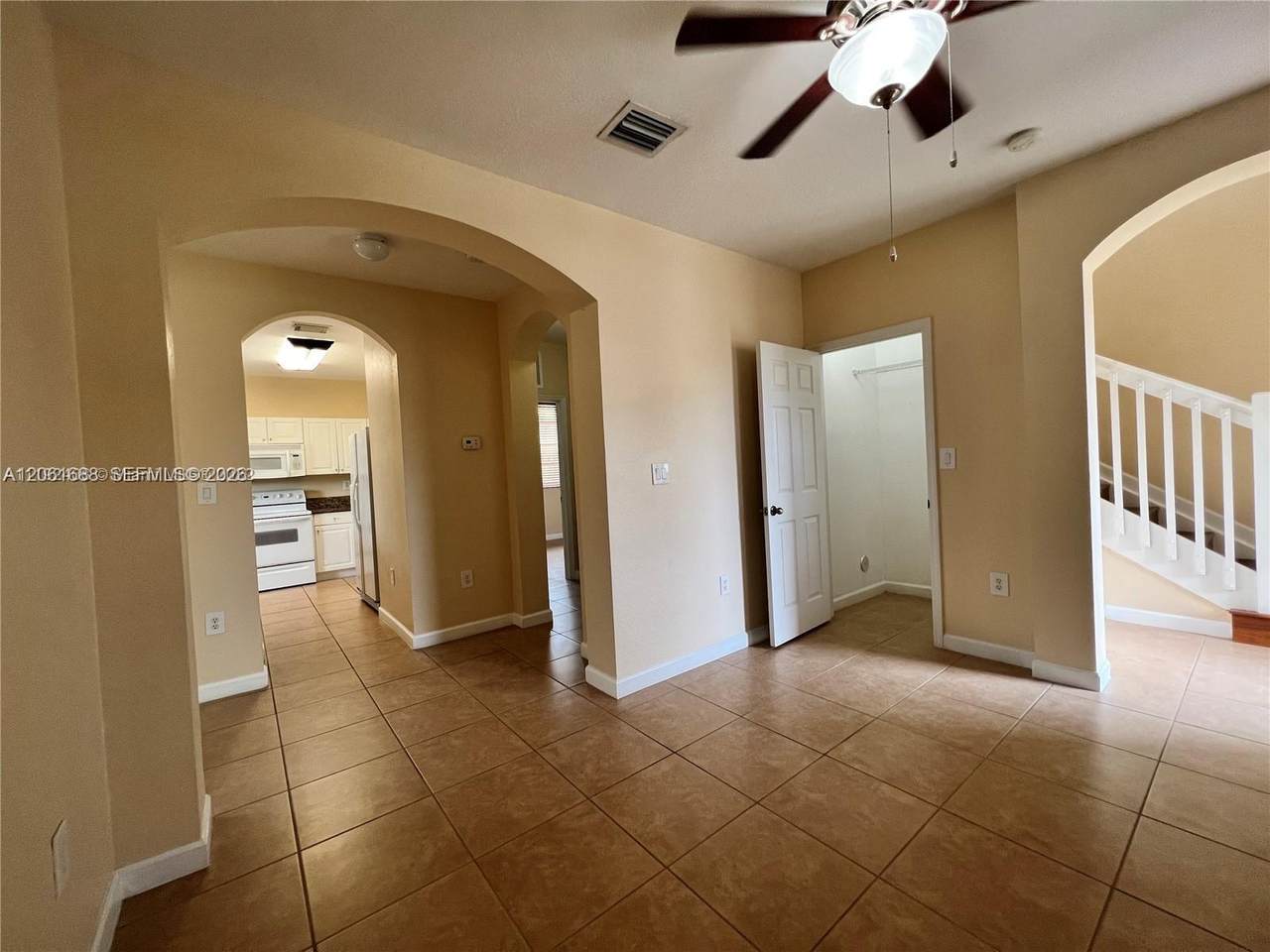 https://bt-photos.global.ssl.fastly.net/miami/1280_boomver_1_A12061688-2.jpg