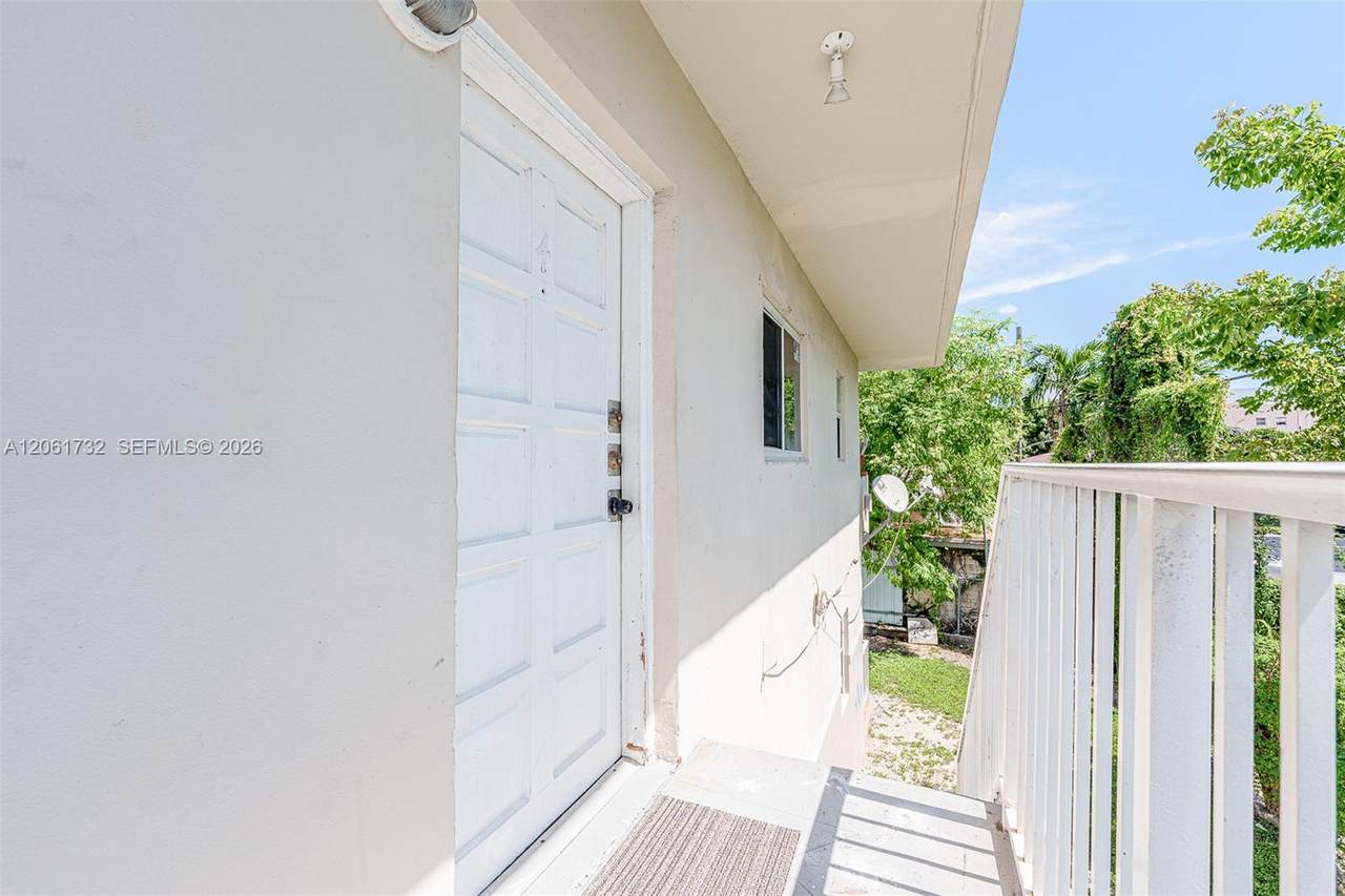 https://bt-photos.global.ssl.fastly.net/miami/1280_boomver_1_A12061732-2.jpg