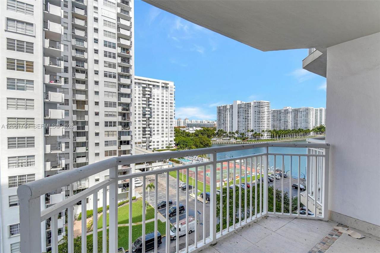https://bt-photos.global.ssl.fastly.net/miami/1280_boomver_1_A12061744-2.jpg