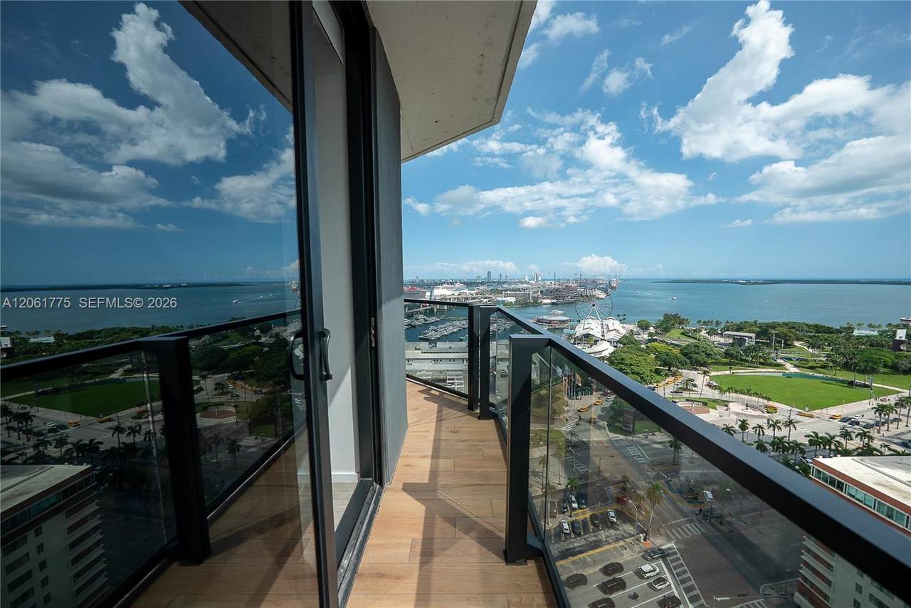 https://bt-photos.global.ssl.fastly.net/miami/1280_boomver_1_A12061775-2.jpg