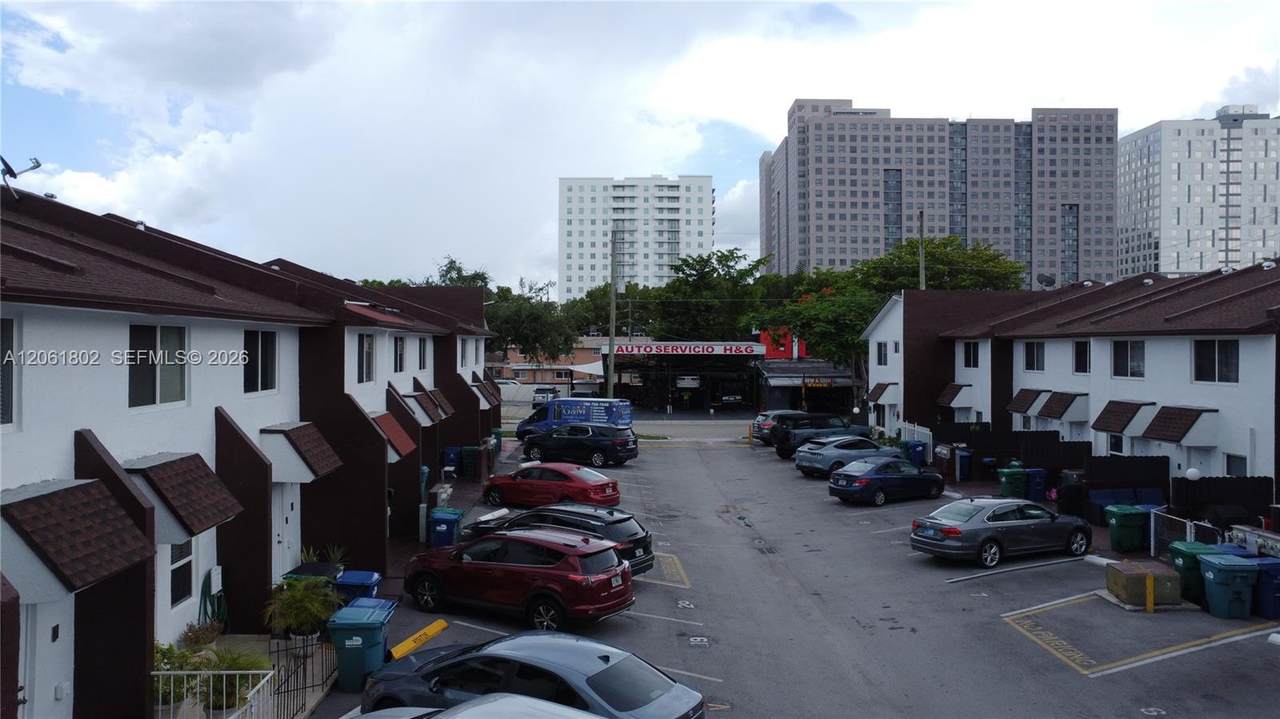https://bt-photos.global.ssl.fastly.net/miami/1280_boomver_1_A12061802-2.jpg