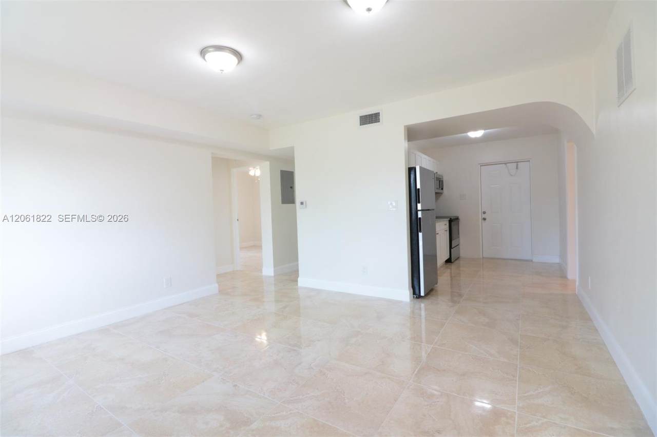 3014 6th St - Photo 1