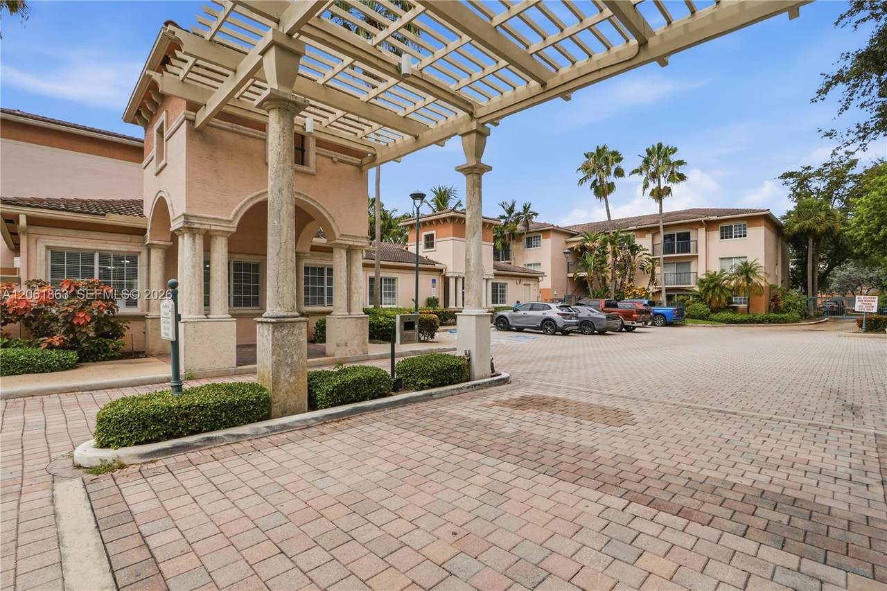 https://bt-photos.global.ssl.fastly.net/miami/1280_boomver_1_A12061863-2.jpg