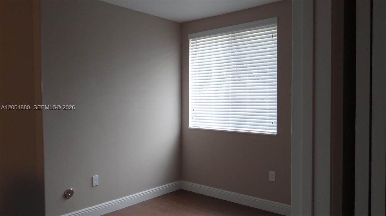 https://bt-photos.global.ssl.fastly.net/miami/1280_boomver_1_A12061880-2.jpg