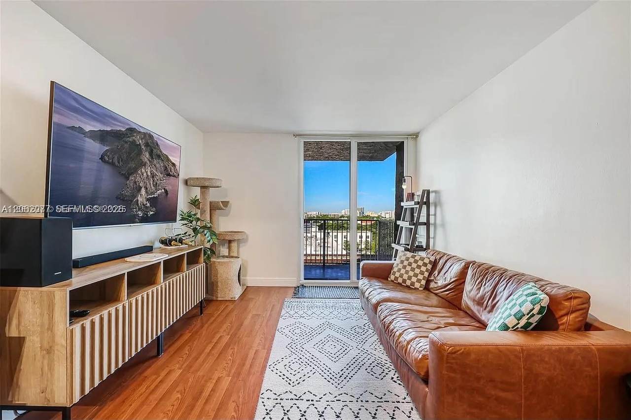 https://bt-photos.global.ssl.fastly.net/miami/orig_boomver_1_A12062077-2.jpg