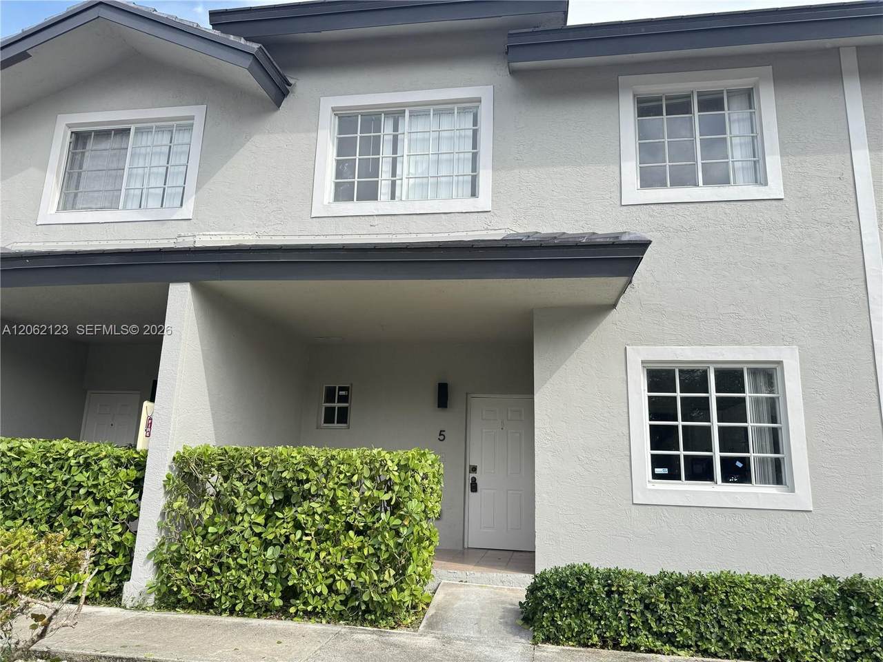 https://bt-photos.global.ssl.fastly.net/miami/1280_boomver_1_A12062123-2.jpg