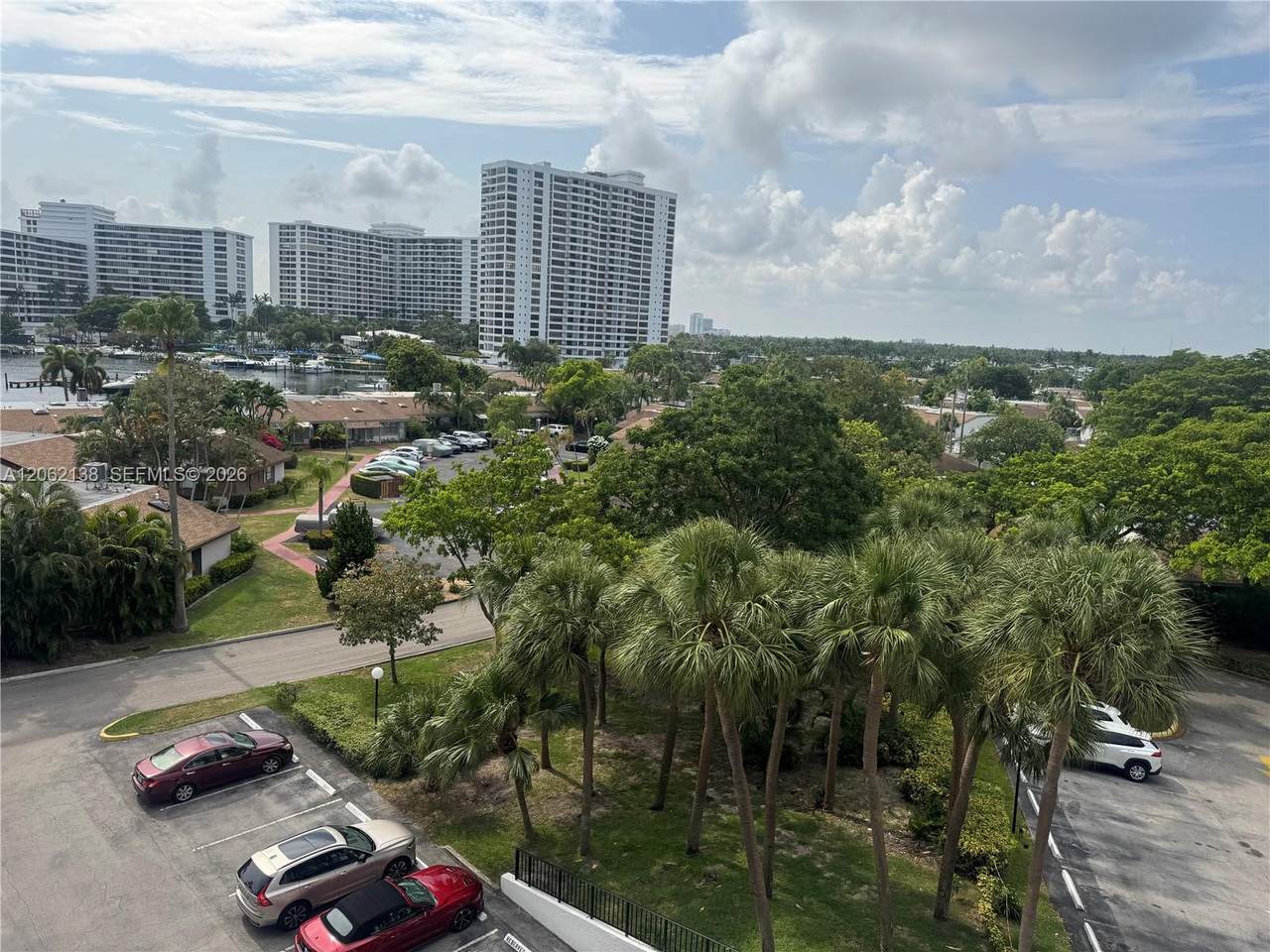 https://bt-photos.global.ssl.fastly.net/miami/1280_boomver_1_A12062138-2.jpg