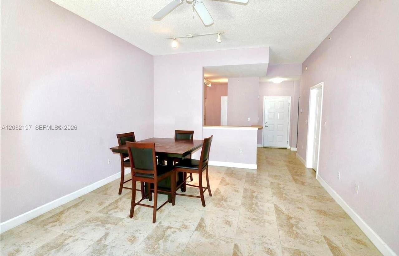 https://bt-photos.global.ssl.fastly.net/miami/1280_boomver_1_A12062197-2.jpg