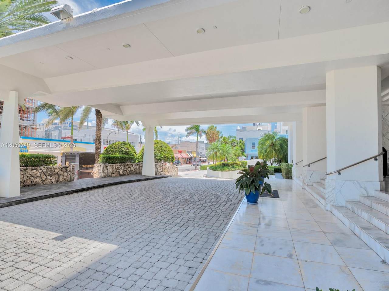 https://bt-photos.global.ssl.fastly.net/miami/1280_boomver_1_A12062249-2.jpg