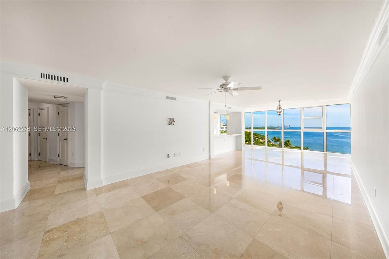 https://bt-photos.global.ssl.fastly.net/miami/1280_boomver_1_A12062276-2.jpg