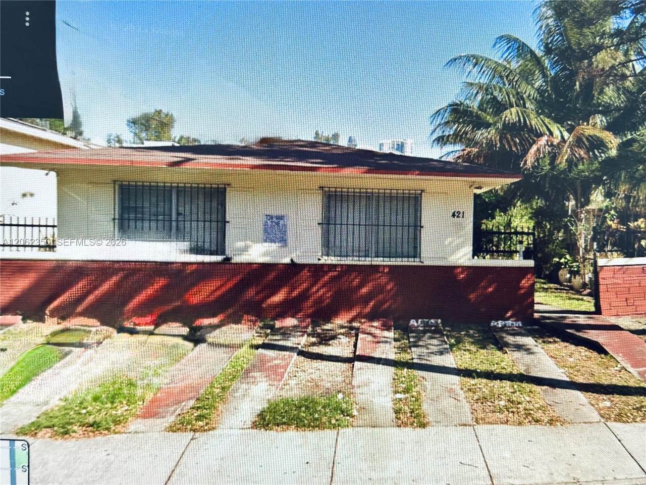 421 9th Ave - Photo 1