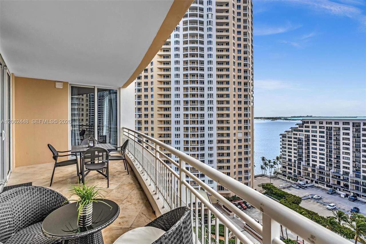 https://bt-photos.global.ssl.fastly.net/miami/1280_boomver_1_A12062448-2.jpg