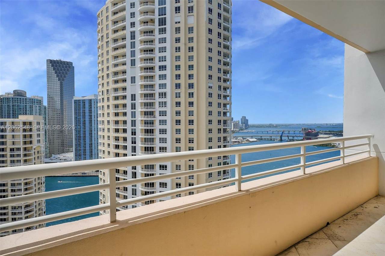 https://bt-photos.global.ssl.fastly.net/miami/1280_boomver_1_A12062548-2.jpg