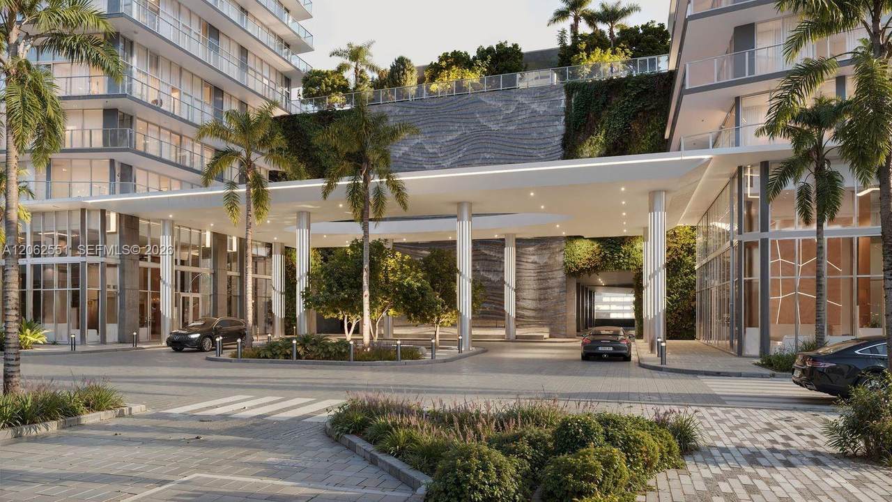 1170 Hallandale - Photo 1