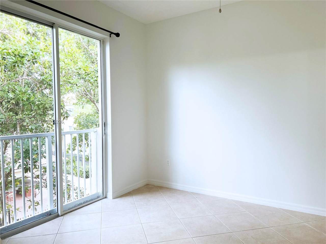 https://bt-photos.global.ssl.fastly.net/miami/1280_boomver_1_A12062587-2.jpg