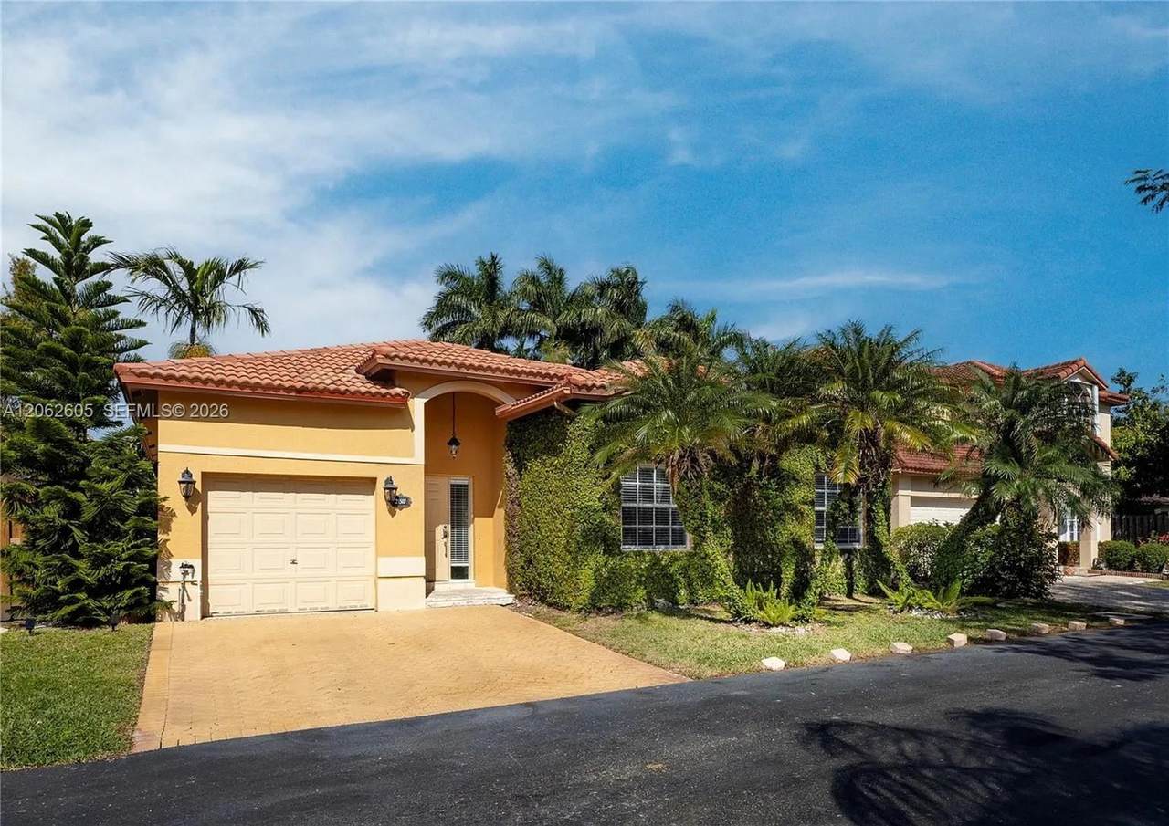 21507 90th Ct - Photo 1