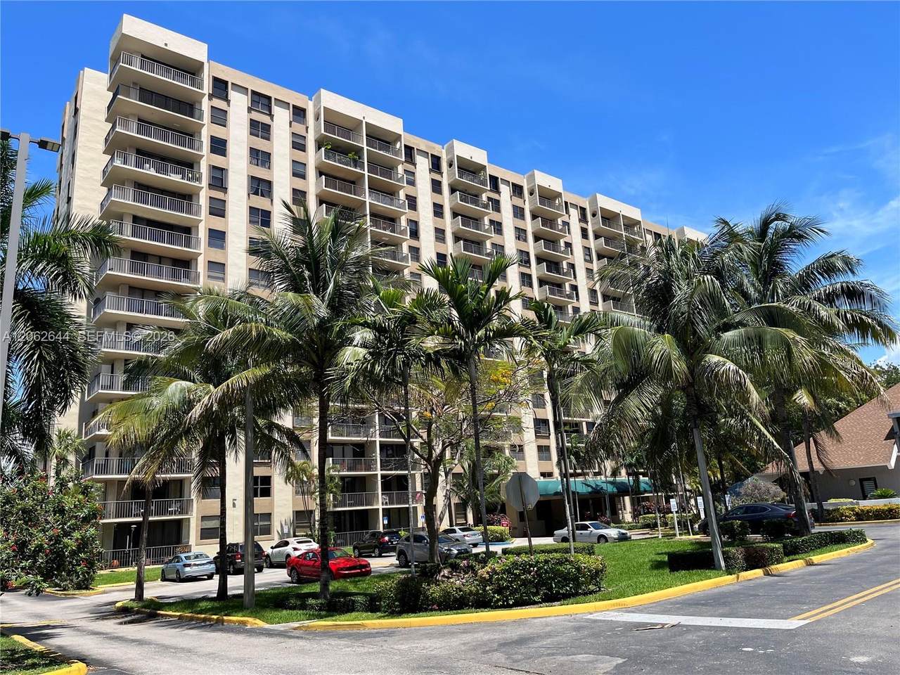 https://bt-photos.global.ssl.fastly.net/miami/1280_boomver_1_A12062644-2.jpg