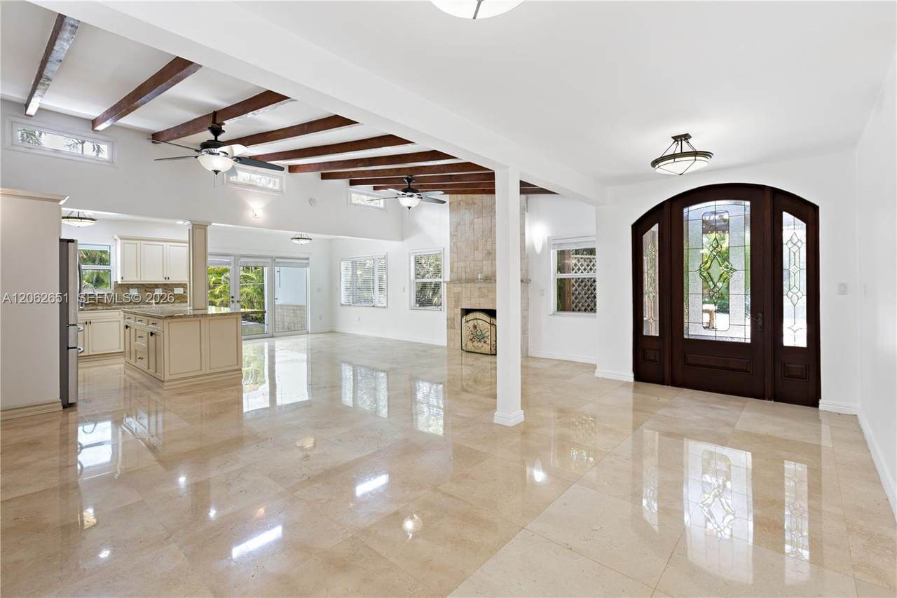 https://bt-photos.global.ssl.fastly.net/miami/1280_boomver_1_A12062651-2.jpg