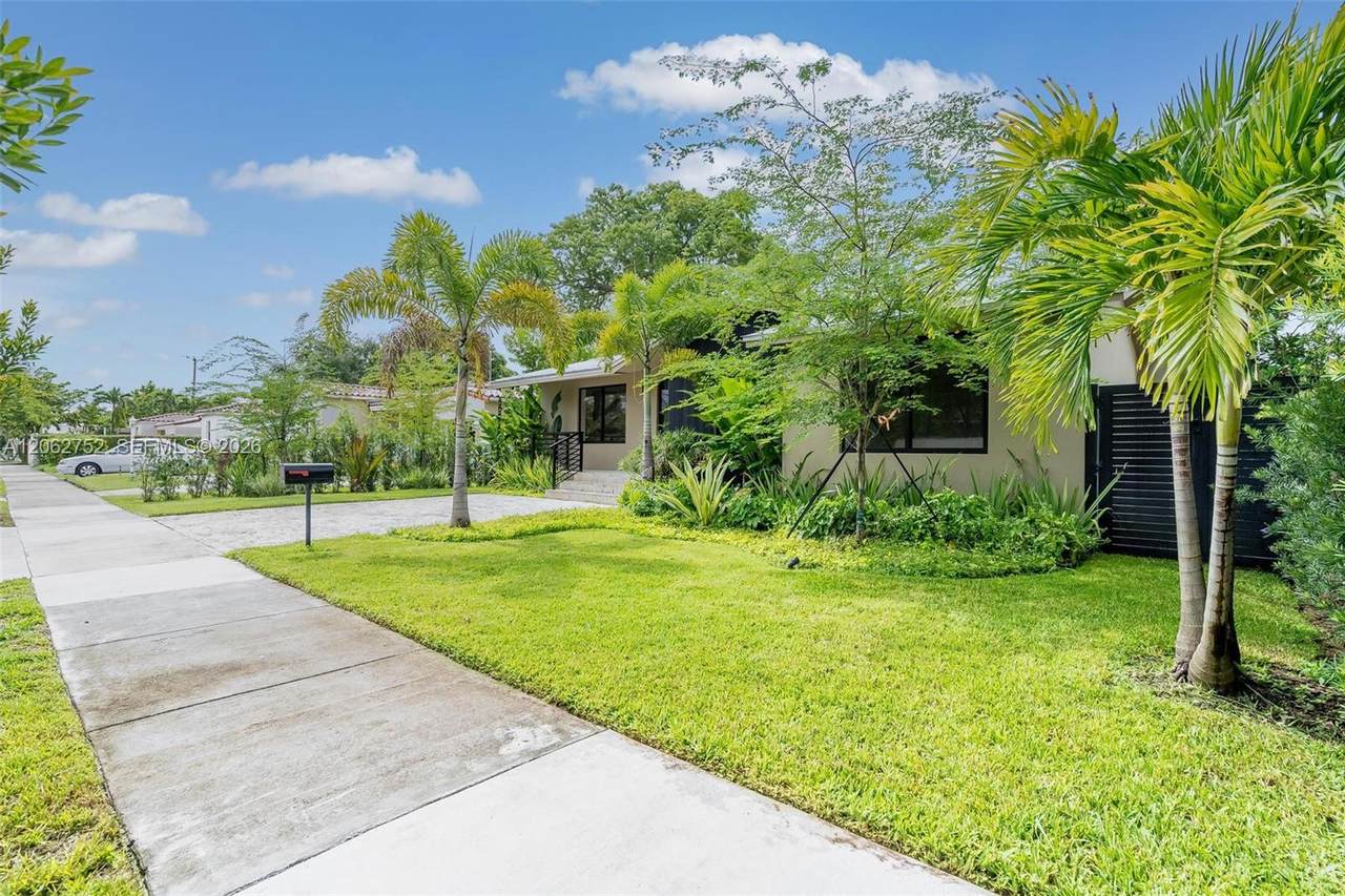https://bt-photos.global.ssl.fastly.net/miami/1280_boomver_1_A12062752-2.jpg