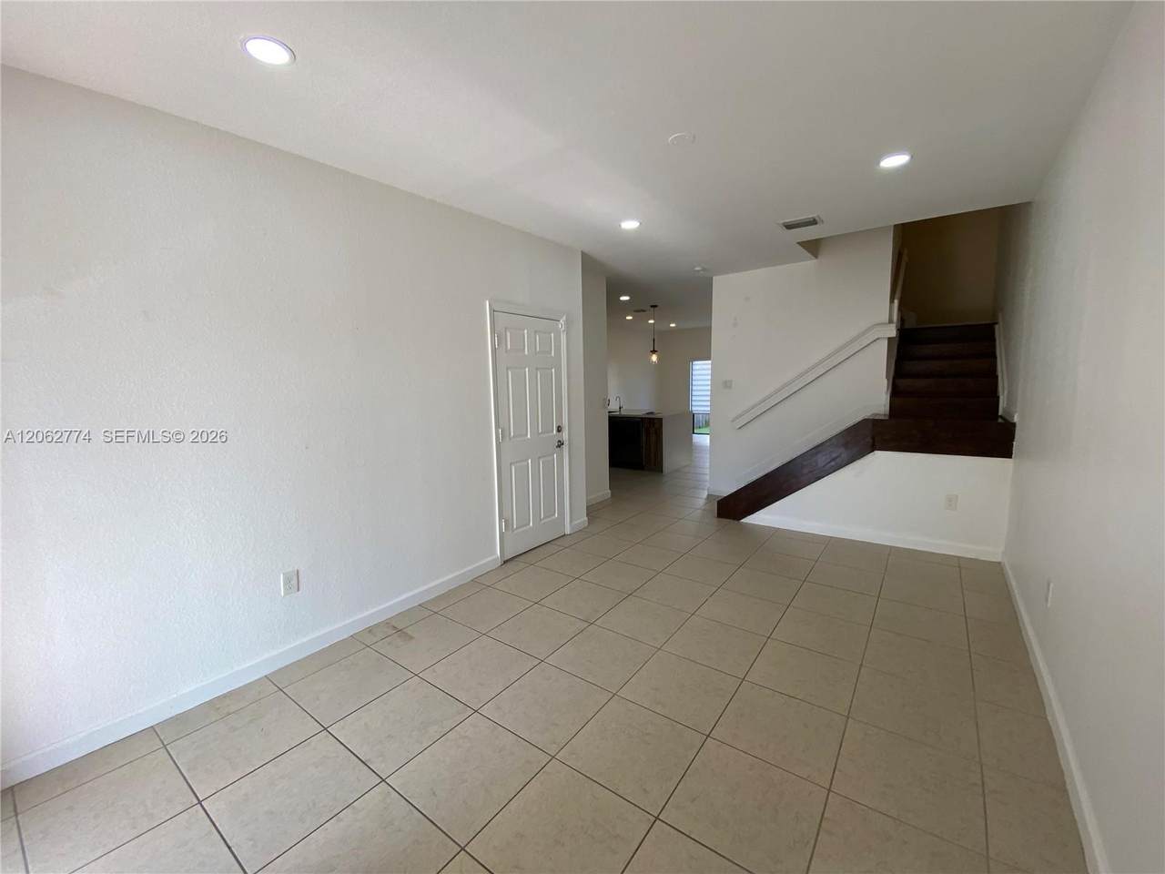 https://bt-photos.global.ssl.fastly.net/miami/1280_boomver_1_A12062774-2.jpg