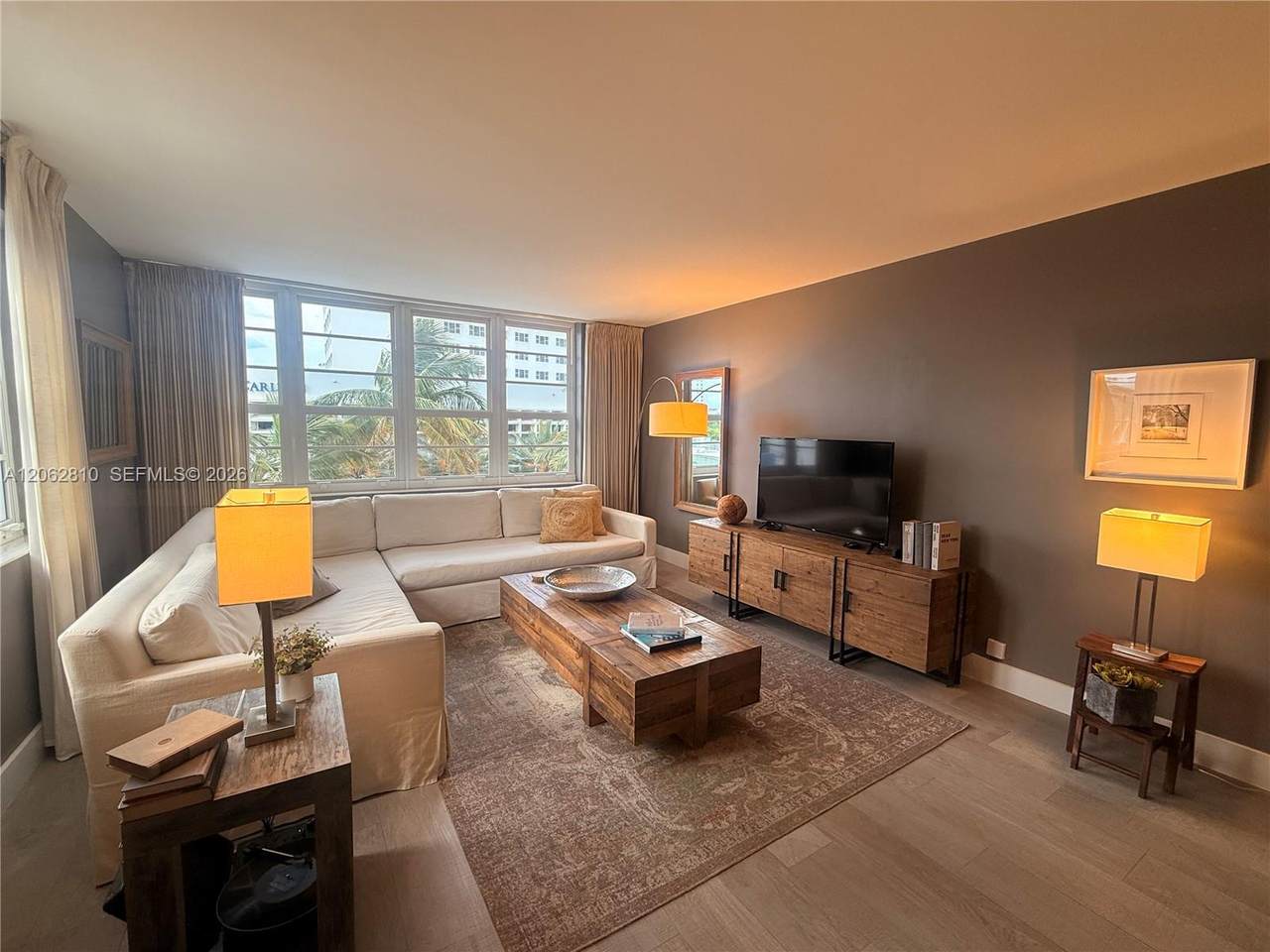 100 Lincoln Rd - Photo 1