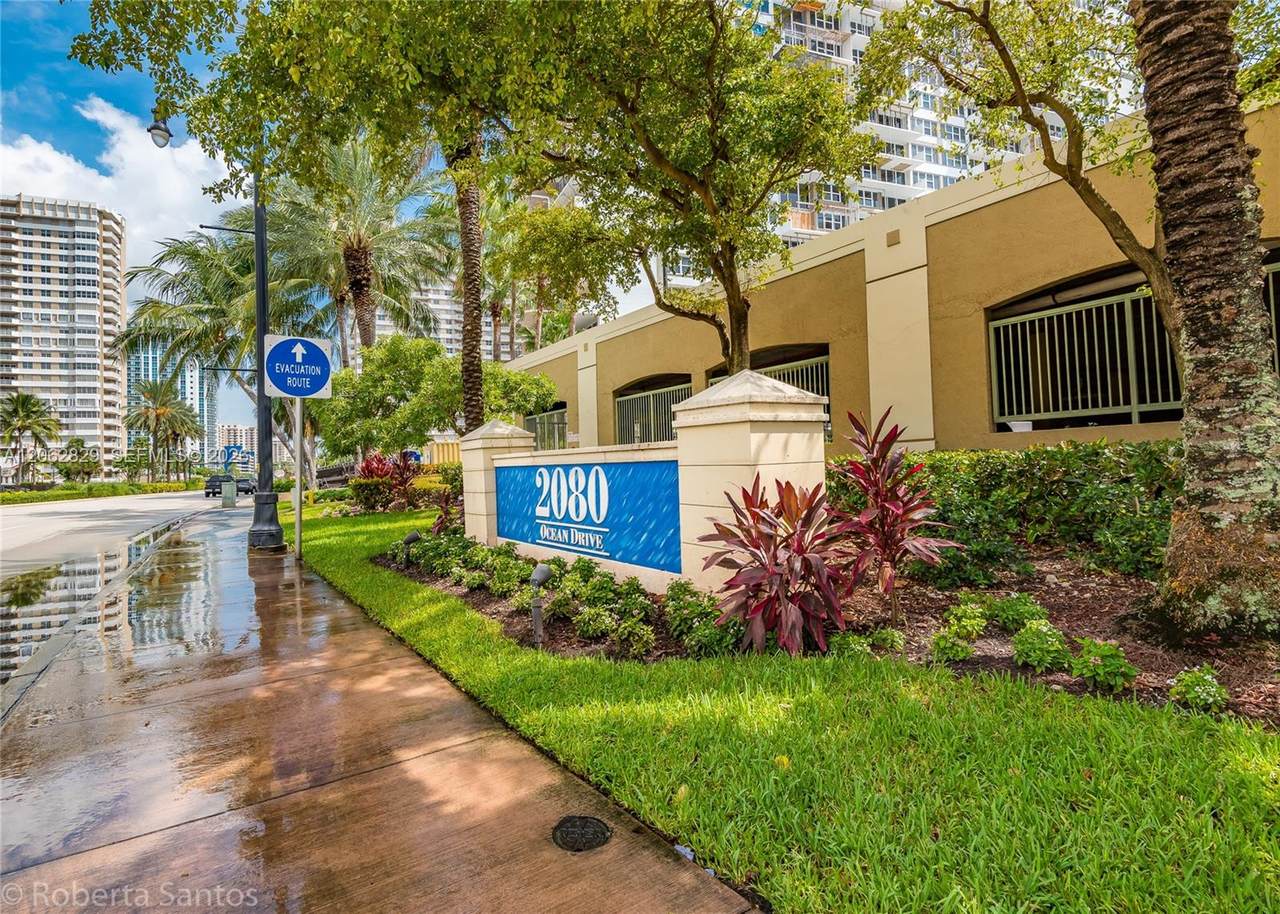 2080 Ocean Dr - Photo 1