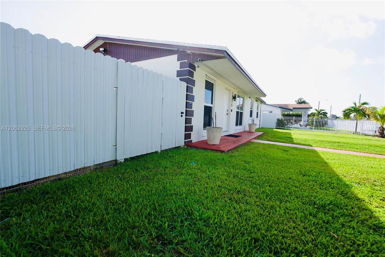 https://bt-photos.global.ssl.fastly.net/miami/1280_boomver_1_A12062925-2.jpg