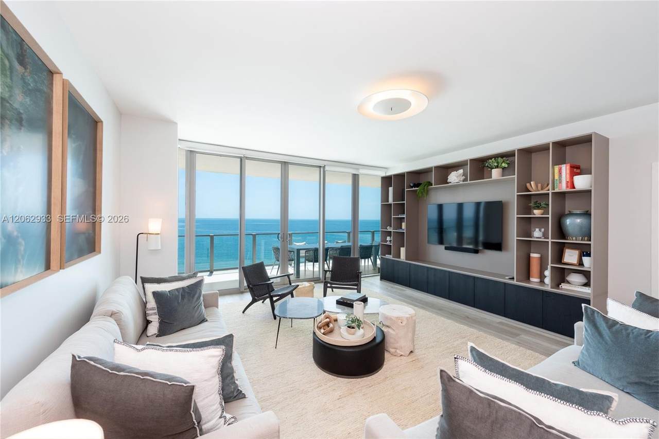 360 Ocean Dr - Photo 1