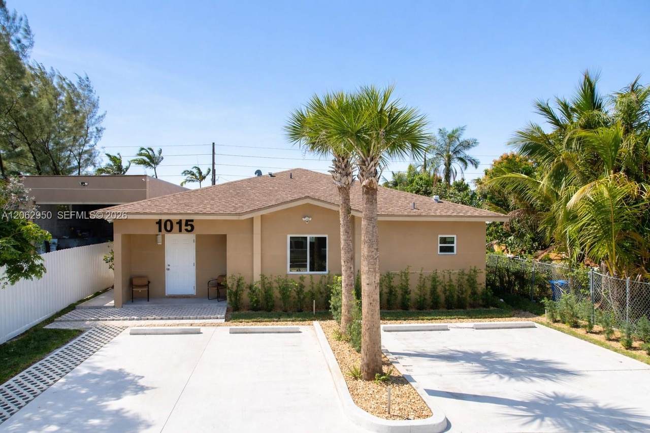 1015 8th Ave - Photo 1