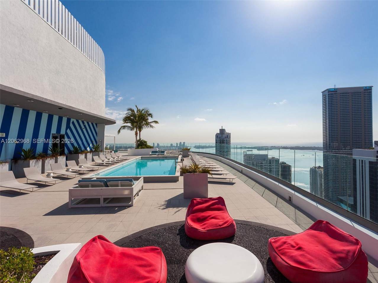 https://bt-photos.global.ssl.fastly.net/miami/1280_boomver_1_A12062968-2.jpg