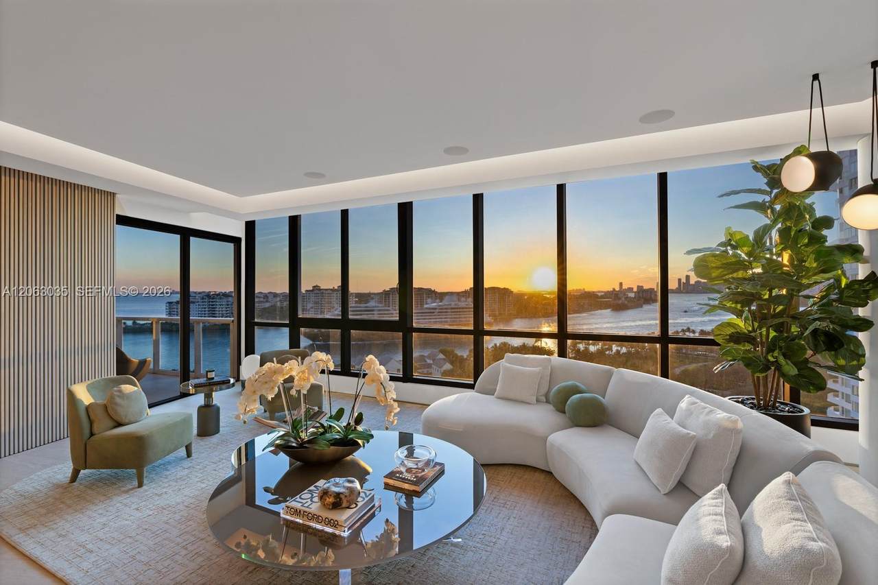 100 Pointe Dr - Photo 1