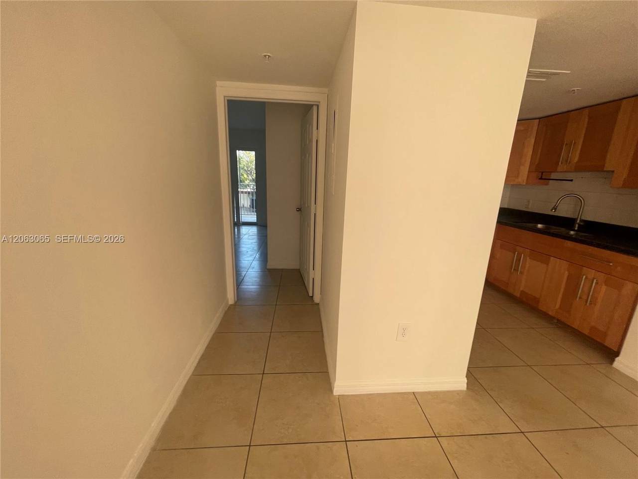 https://bt-photos.global.ssl.fastly.net/miami/1280_boomver_1_A12063065-2.jpg