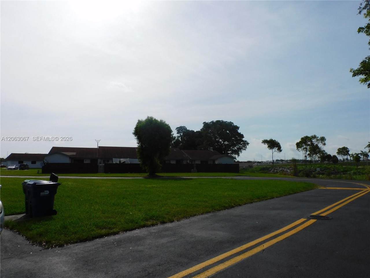 https://bt-photos.global.ssl.fastly.net/miami/1280_boomver_1_A12063067-2.jpg