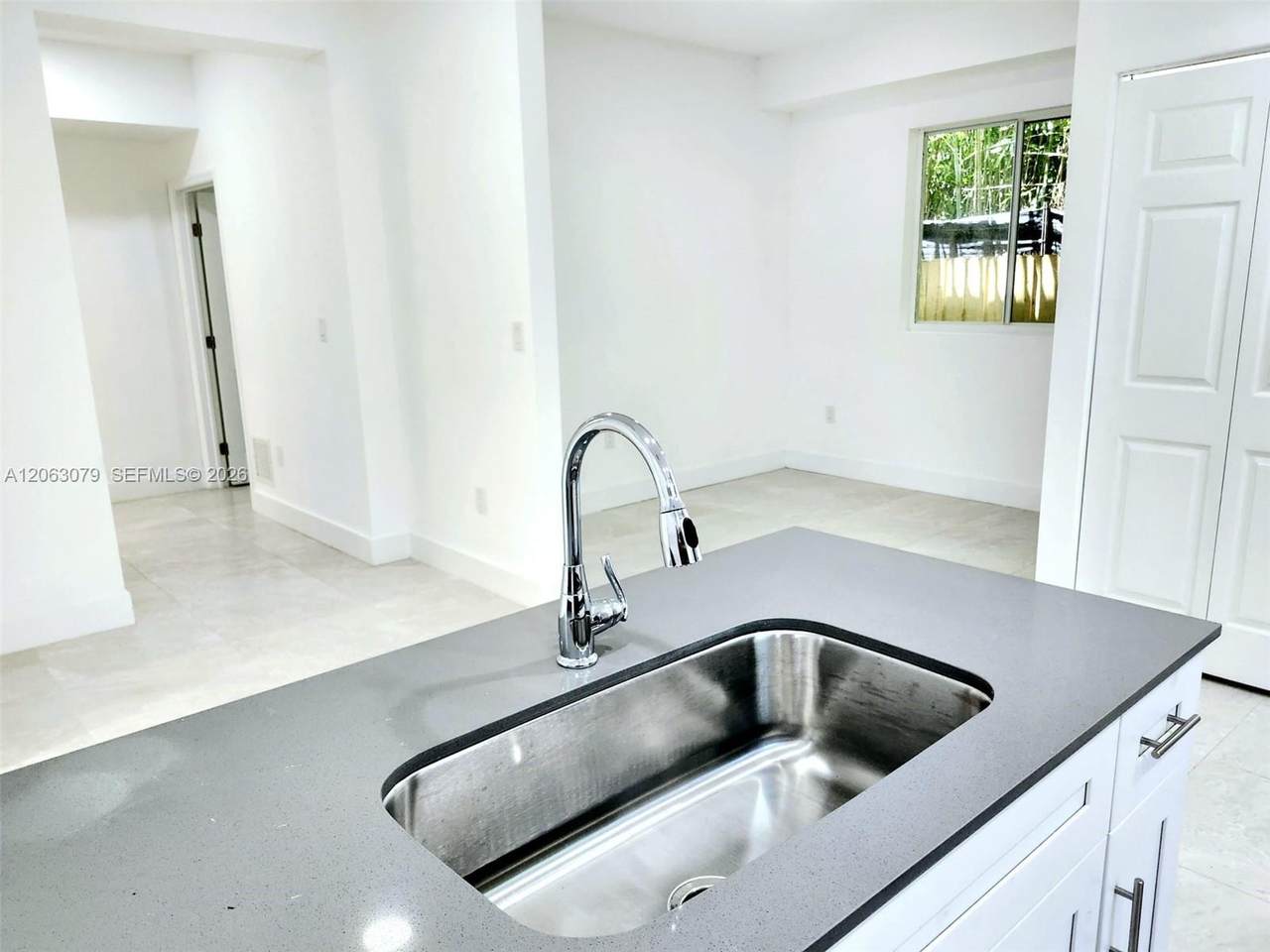 https://bt-photos.global.ssl.fastly.net/miami/1280_boomver_1_A12063079-2.jpg