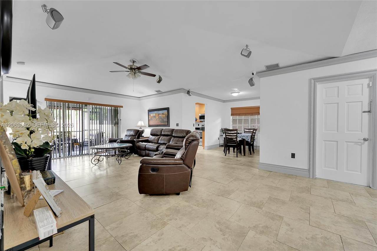 5520 49th Ave - Photo 1