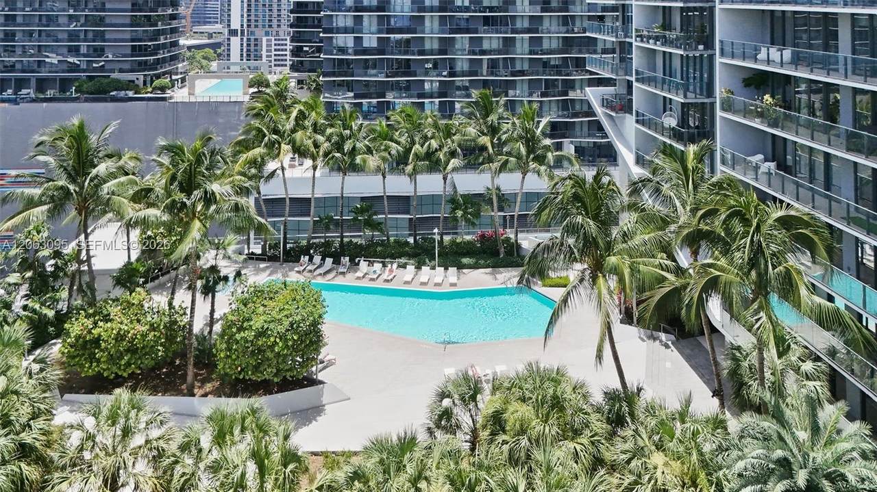 https://bt-photos.global.ssl.fastly.net/miami/1280_boomver_1_A12063095-2.jpg