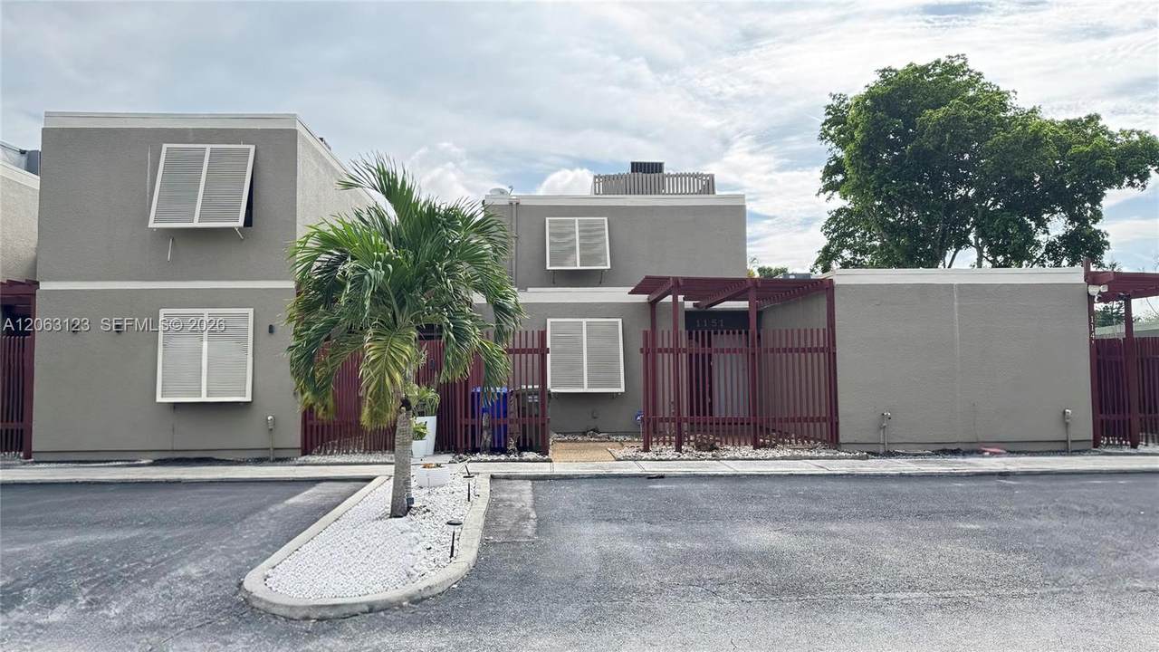 1151 Windward Dr - Photo 1
