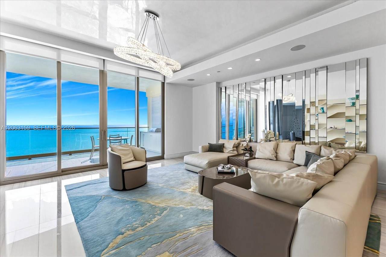 https://bt-photos.global.ssl.fastly.net/miami/1280_boomver_1_A12063159-2.jpg