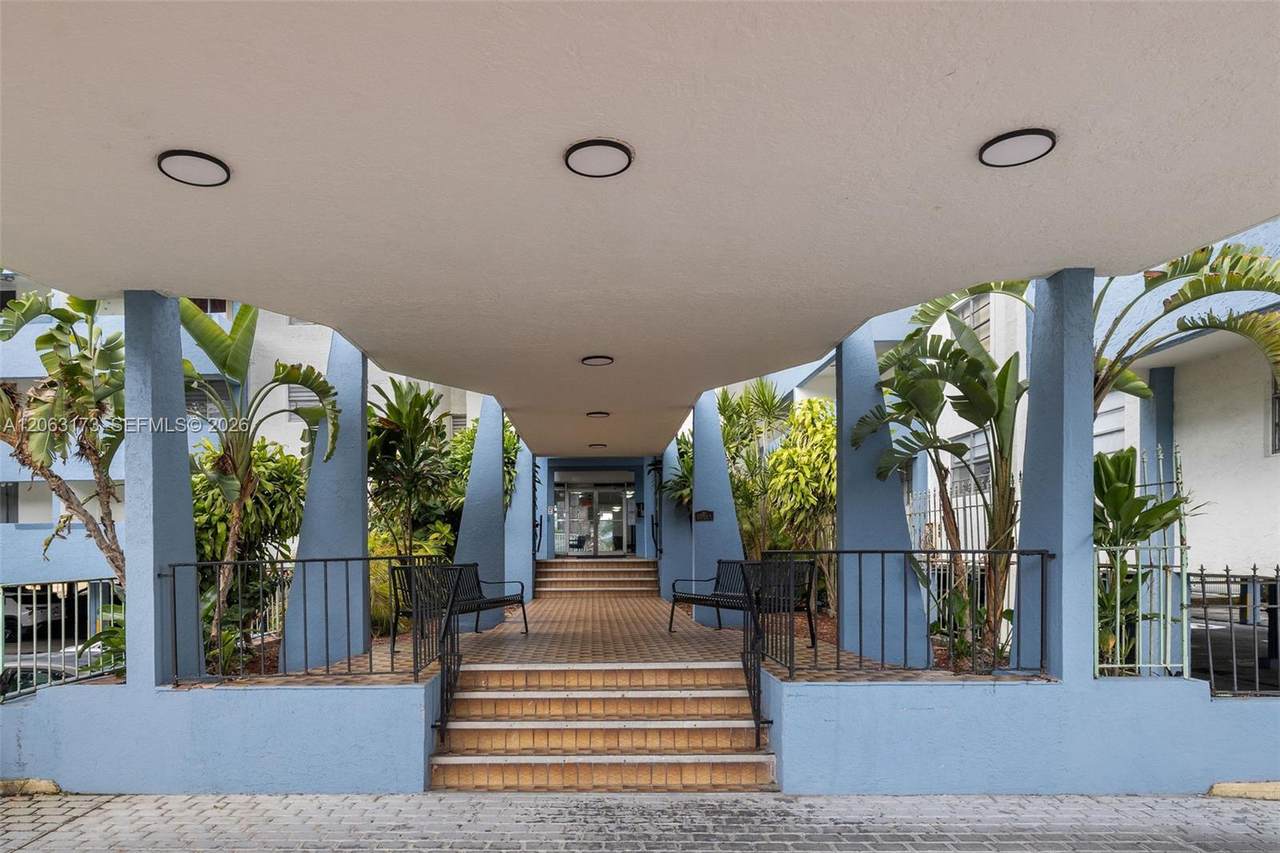 https://bt-photos.global.ssl.fastly.net/miami/1280_boomver_1_A12063173-2.jpg