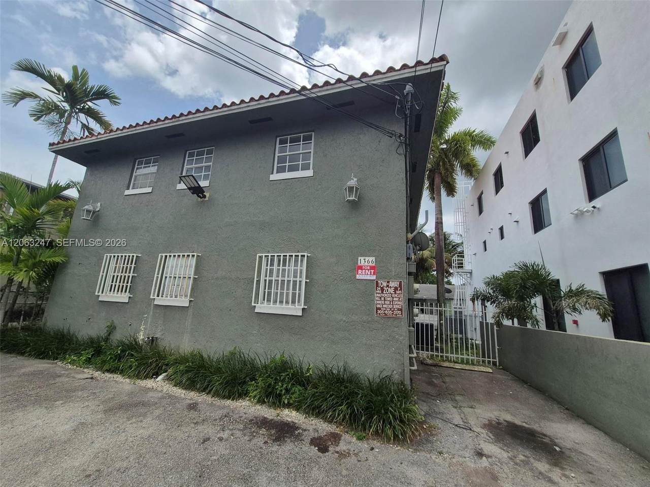 1366 4th St - Photo 1