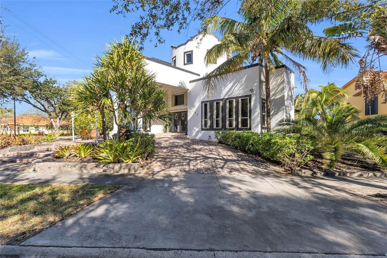https://bt-photos.global.ssl.fastly.net/miami/1280_boomver_1_A12063286-2.jpg