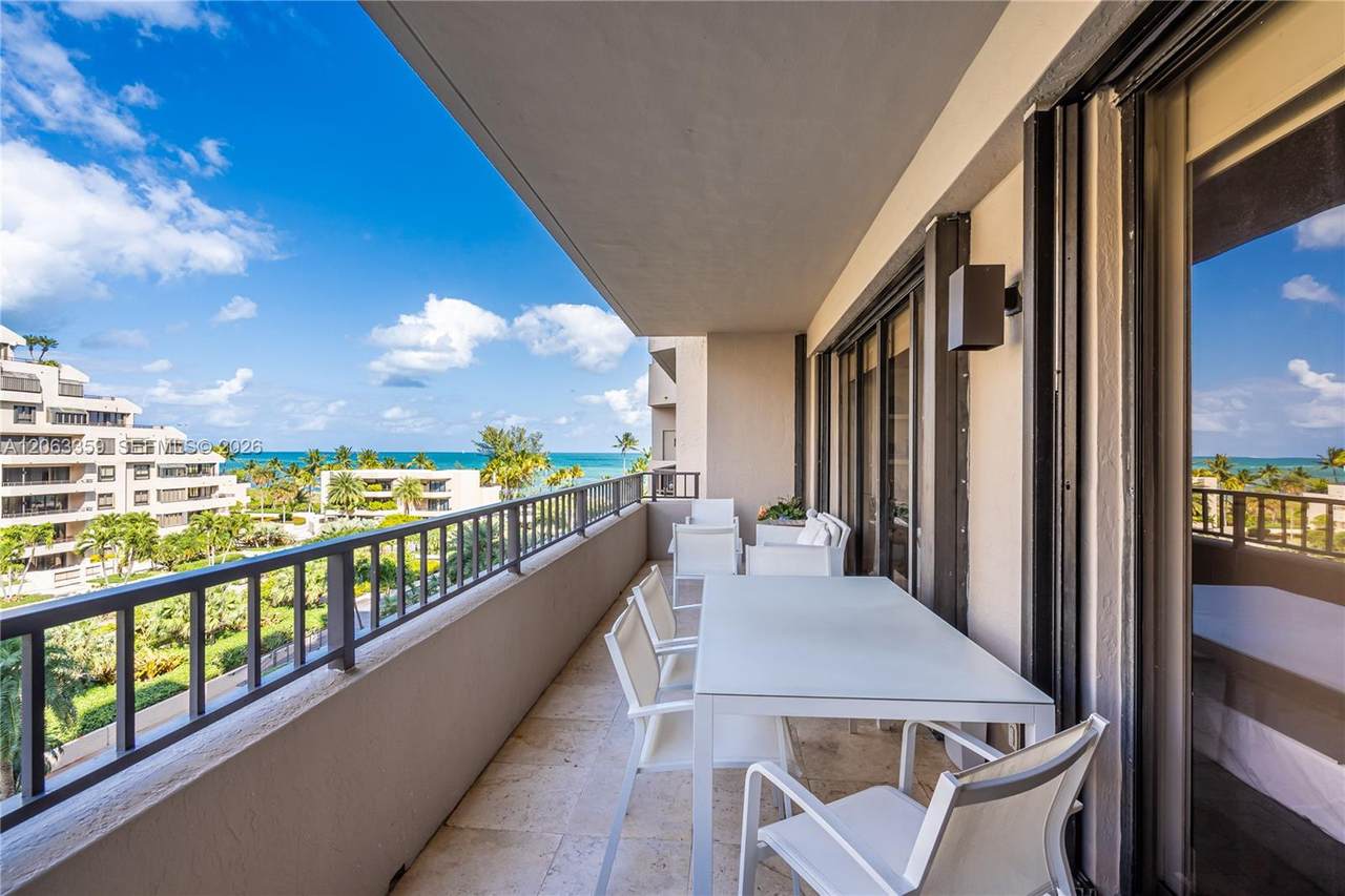 https://bt-photos.global.ssl.fastly.net/miami/1280_boomver_1_A12063359-2.jpg