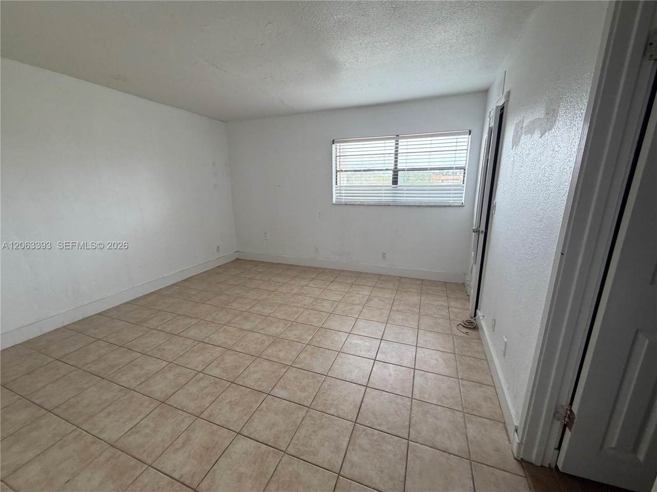 https://bt-photos.global.ssl.fastly.net/miami/1280_boomver_1_A12063393-2.jpg