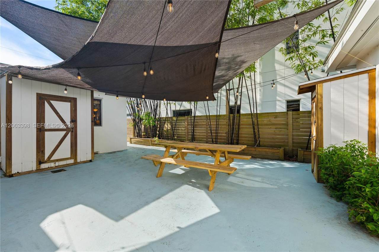 3134 Carter St - Photo 1