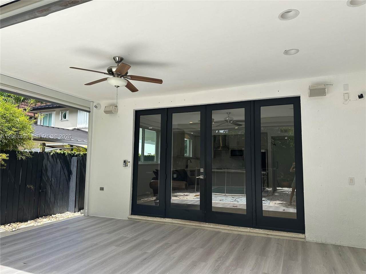 https://bt-photos.global.ssl.fastly.net/miami/1280_boomver_1_A12063400-2.jpg