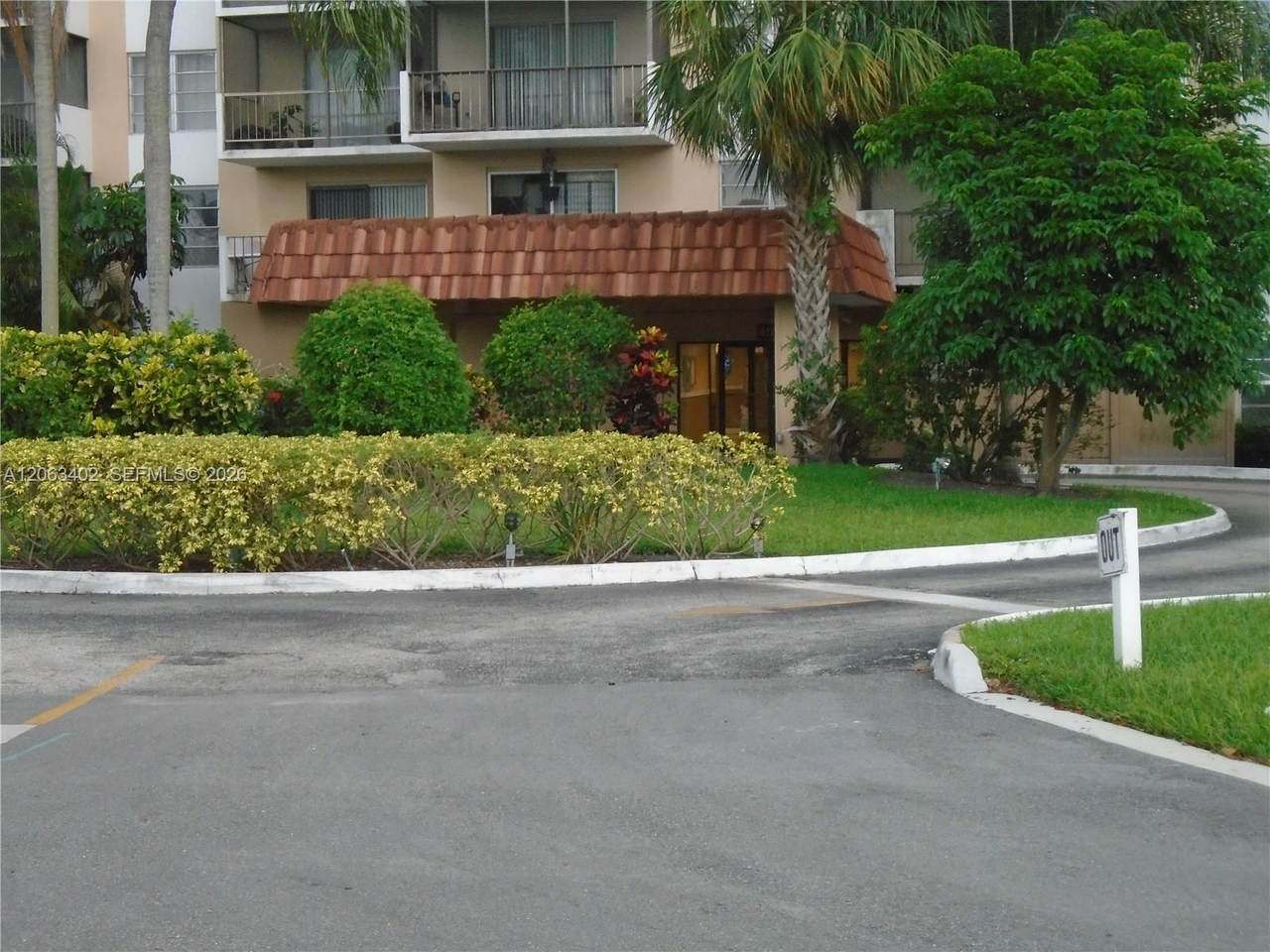 https://bt-photos.global.ssl.fastly.net/miami/orig_boomver_1_A12063402-2.jpg