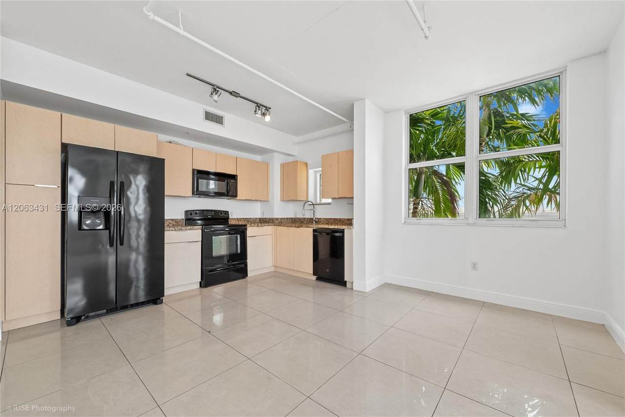 https://bt-photos.global.ssl.fastly.net/miami/1280_boomver_1_A12063431-2.jpg