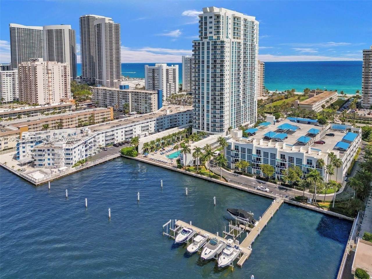 1945 Ocean Dr - Photo 1